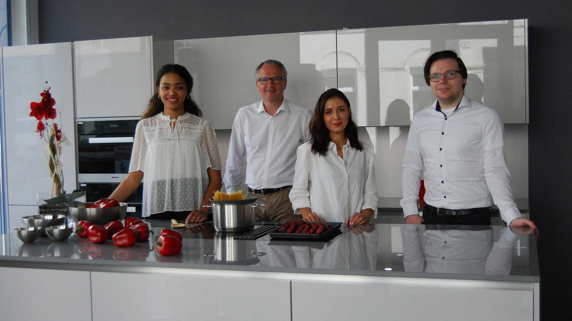 Gemeinsam in der Küche in Wien bei Miele Center Bauer